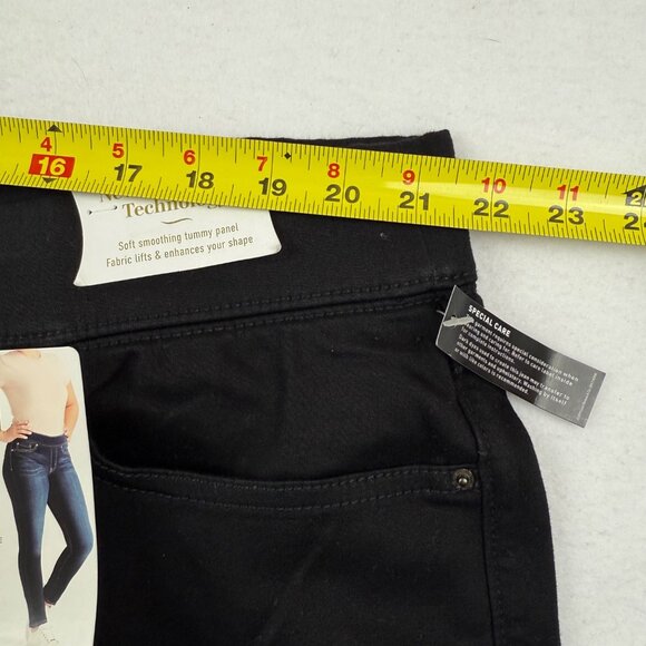 Signature Levis Strauss Women Totally Shaping Pull-On Skinny Black Pants 24S NWT - Picture 9 of 12